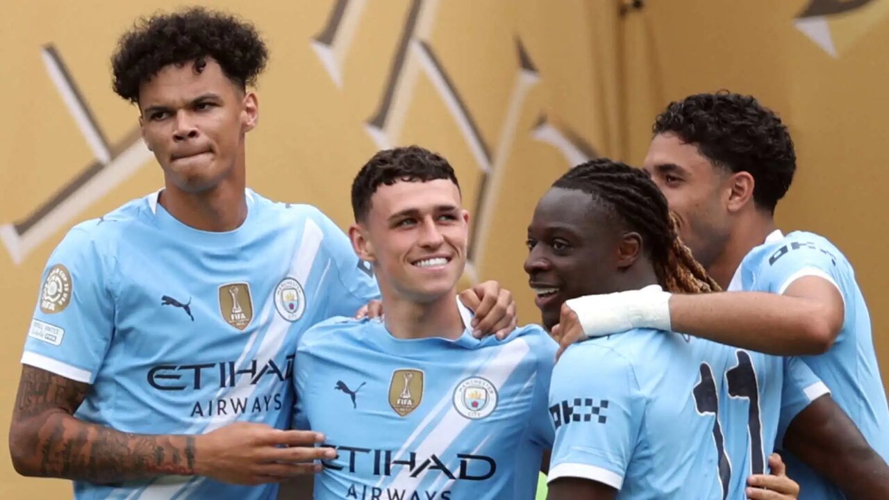 فیل فودن در نقش شماره ۱۰؛ درخشش در زمین یا وقت گذراندن کنار خانواده؟