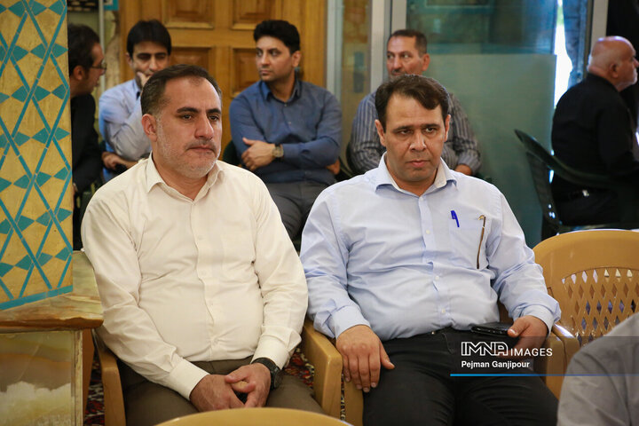 مراسم یادبود شهدای خانواده سازمان حمل‌ونقل بار شهرداری اصفهان