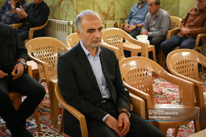 مراسم یادبود شهدای خانواده سازمان حمل‌ونقل بار شهرداری اصفهان