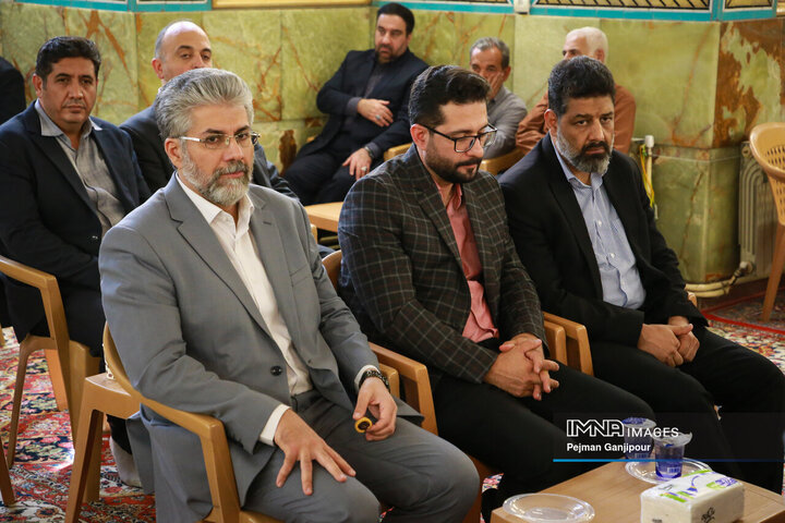 مراسم یادبود شهدای خانواده سازمان حمل‌ونقل بار شهرداری اصفهان