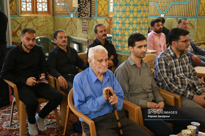 مراسم یادبود شهدای خانواده سازمان حمل‌ونقل بار شهرداری اصفهان