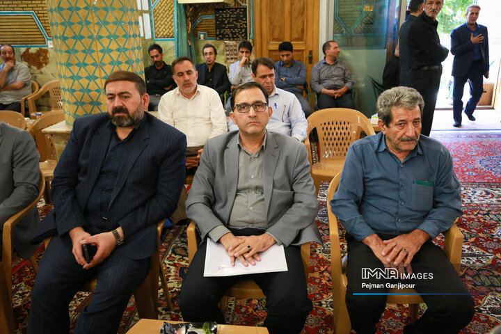 مراسم یادبود شهدای خانواده سازمان حمل‌ونقل بار شهرداری اصفهان