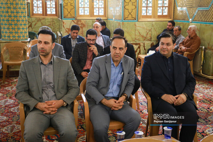 مراسم یادبود شهدای خانواده سازمان حمل‌ونقل بار شهرداری اصفهان