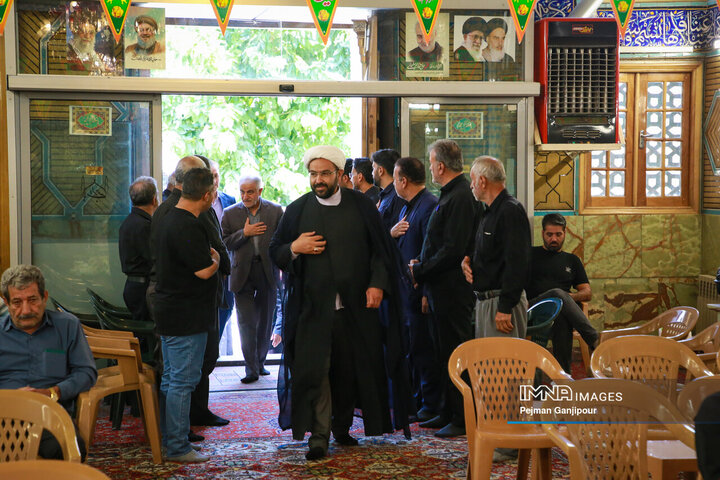 مراسم یادبود شهدای خانواده سازمان حمل‌ونقل بار شهرداری اصفهان