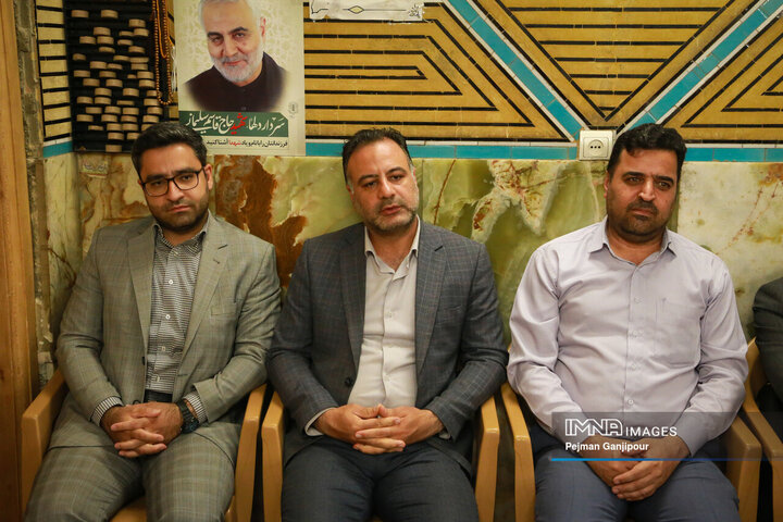 مراسم یادبود شهدای خانواده سازمان حمل‌ونقل بار شهرداری اصفهان