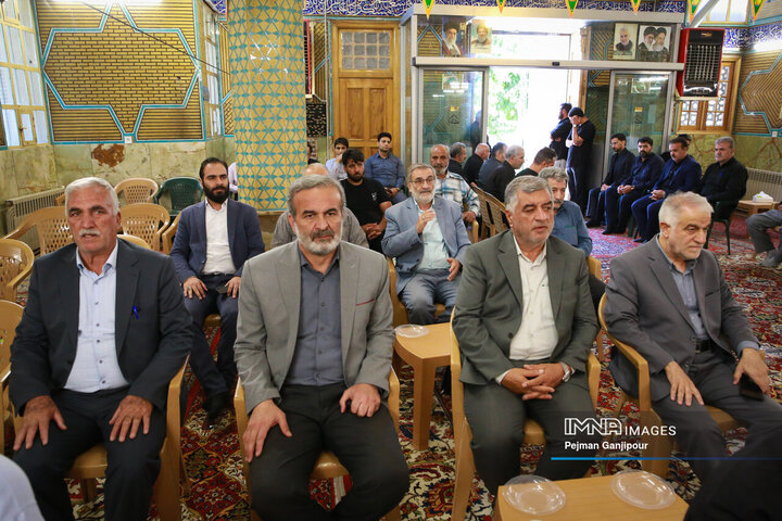 مراسم یادبود شهدای خانواده سازمان حمل‌ونقل بار شهرداری اصفهان