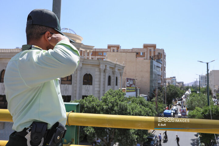 تشییع پیکر مطهر شهید «حسن آقایی» در اراک