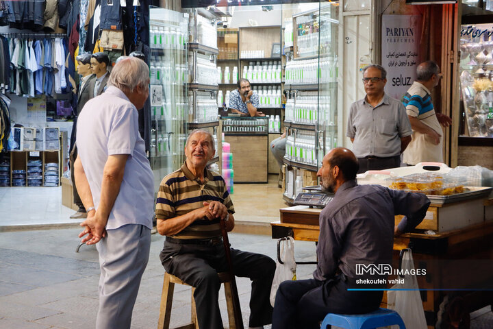 جریان عادی زندگی در اصفهان