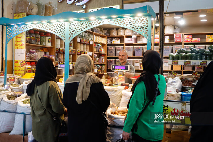 جریان عادی زندگی در اصفهان