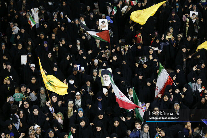 تجمع مردم قم در اعلام انزجار و فریاد انتقام دربرابر تجاوزات آمریکا و رژیم صهیونیستی