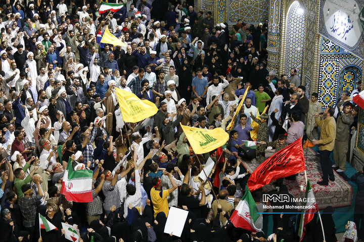 تجمع مردم قم در اعلام انزجار و فریاد انتقام دربرابر تجاوزات آمریکا و رژیم صهیونیستی