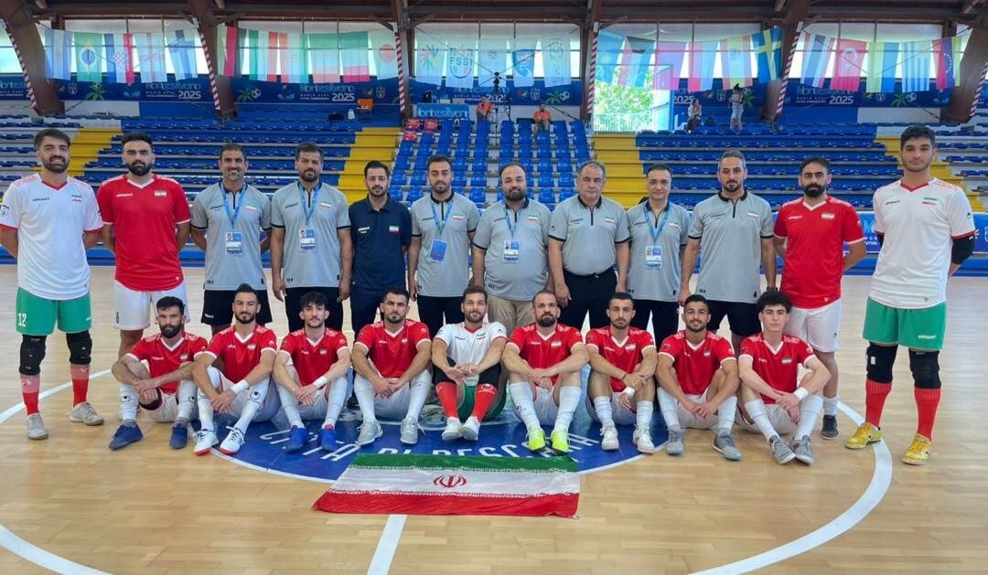 دلتنگی بازیکنان برای وطن در غربت؛ میجنگیم تا پرچم ایران بالا بماند!