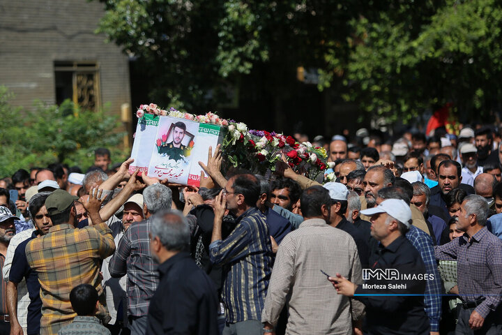 تشییع شهدای تجاوز رژیم صهیونیستی به کشور در نجف‌آباد