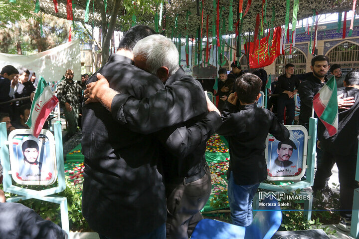 تشییع شهدای تجاوز رژیم صهیونیستی به کشور در نجف‌آباد