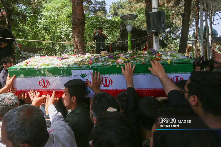 تشییع شهدای تجاوز رژیم صهیونیستی به کشور در نجف‌آباد