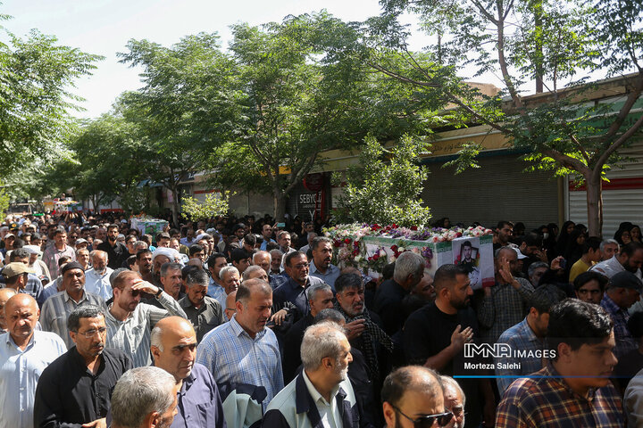 تشییع شهدای تجاوز رژیم صهیونیستی به کشور در نجف‌آباد