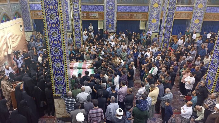 فیلم | وداع مردم دارالعباده یزد با شهدای حمله رژیم صهیونیستی به یزد