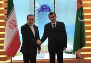 سفر عراقچی به عشق آباد و دیدار با وزیر امور خارجه ترکمنستان