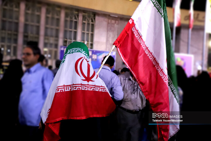 خروش مردم همدان در حمایت از عملیات «وعده صادق ۳» و پاسخ قاطع ایران به آمریکا