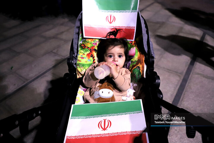 خروش مردم همدان در حمایت از عملیات «وعده صادق ۳» و پاسخ قاطع ایران به آمریکا