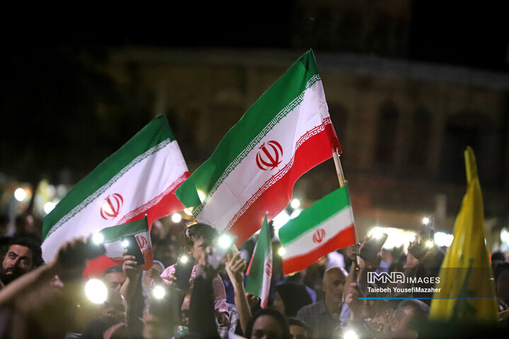 خروش مردم همدان در حمایت از عملیات «وعده صادق ۳» و پاسخ قاطع ایران به آمریکا