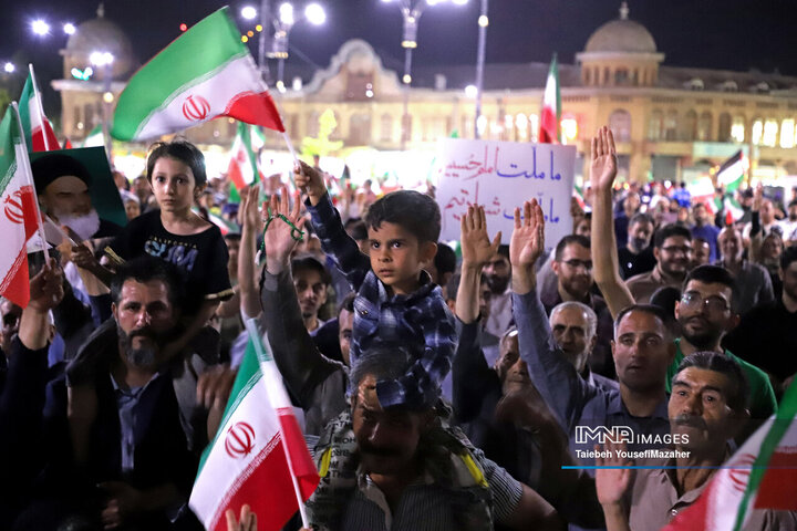 خروش مردم همدان در حمایت از عملیات «وعده صادق ۳» و پاسخ قاطع ایران به آمریکا