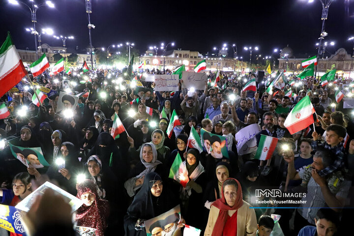 خروش مردم همدان در حمایت از عملیات «وعده صادق ۳» و پاسخ قاطع ایران به آمریکا