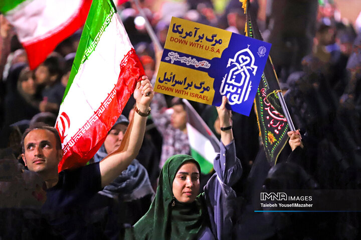 خروش مردم همدان در حمایت از عملیات «وعده صادق ۳» و پاسخ قاطع ایران به آمریکا