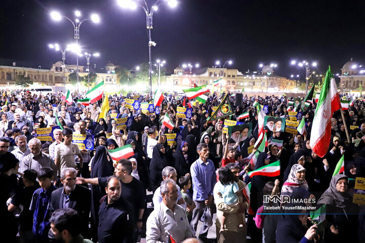 خروش مردم همدان در حمایت از عملیات «وعده صادق ۳» و پاسخ قاطع ایران به آمریکا