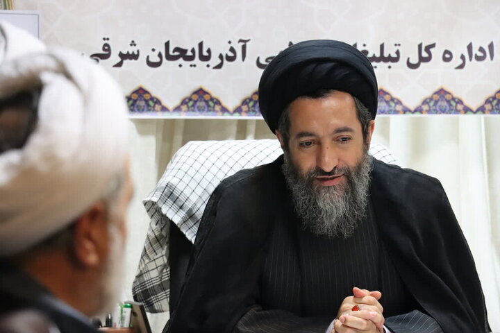 طنین شعار «ایران حسینی تا ابد پیروز است» در آذربایجان شرقی