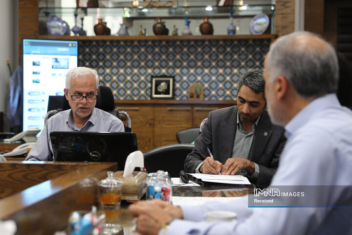 ملاقات مردمی شهردار اصفهان