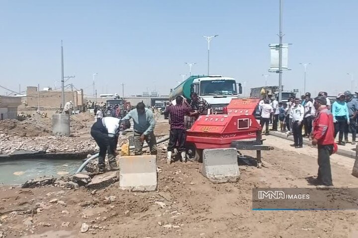 تمام خسارت‌های ترکیدگی لوله آب در پروژه زیرگذر حصه‌ بررسی و جبران می‌شود