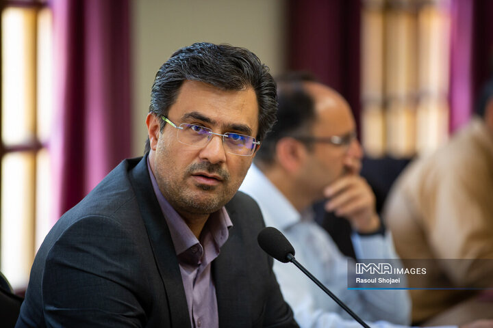 چت‌بات صوتی در خدمت شهروندان و گردشگران شهر اصفهان