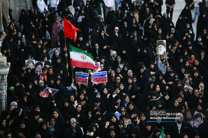 تشییع 8 شهید تجاوز رژیم صهیونیستی به کشور در قم