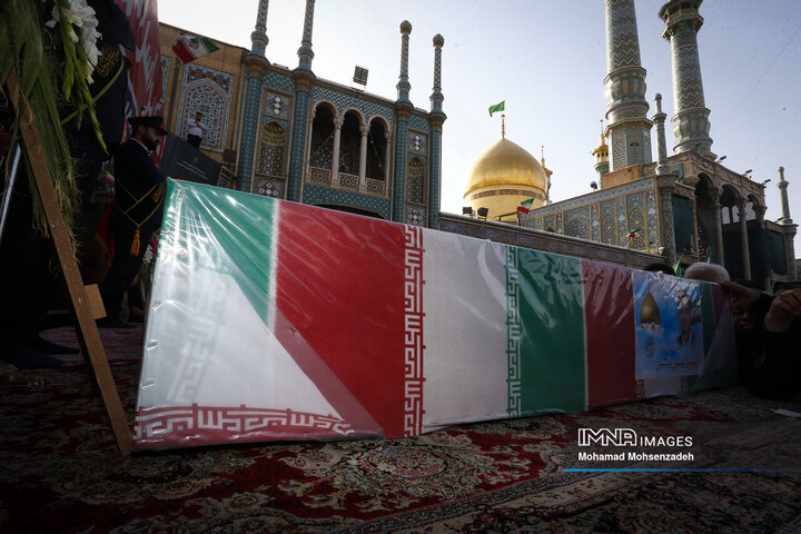 تشییع 8 شهید تجاوز رژیم صهیونیستی به کشور در قم