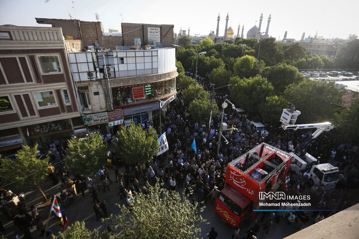 تشییع 8 شهید تجاوز رژیم صهیونیستی به کشور در قم