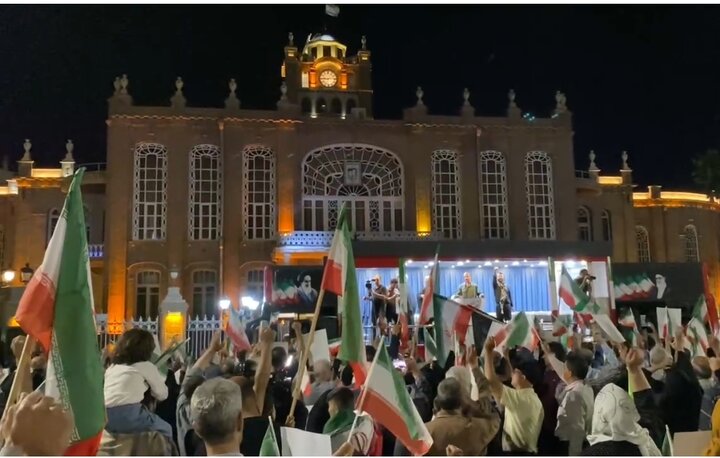 فیلم| اجتماع مردم تبریز در حمایت از نیروهای مسلح