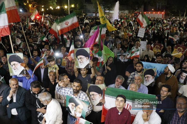 تجمع مردم تبریز در حمایت از پاسخ قاطع ایران به تجاوز امریکا