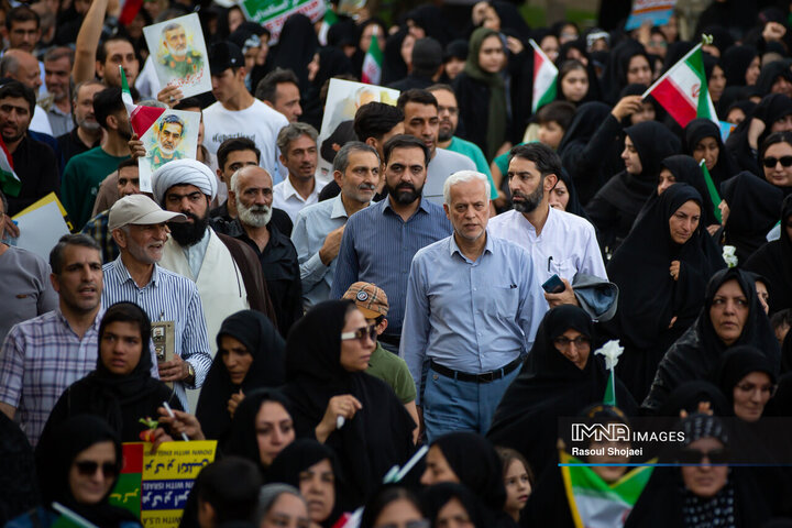 وداع قهرمانانه با سردار شهید مهدی ربانی و شهدای تجاوز رژیم صهیونیستی در اصفهان