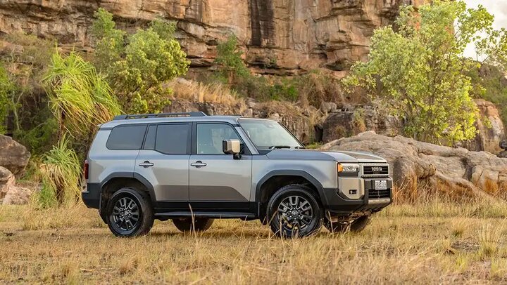 خودروی تویوتا پرادو GXL مدل ۲۰۲۵ چه مشخصاتی دارد؟