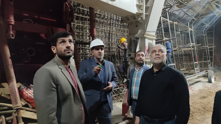 متروی قم تا ۱۴۰۷ به مسجد جمکران می‌رسد