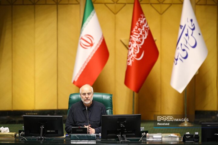 سکوهای داخلی باید رایگان تبلیغ شوند