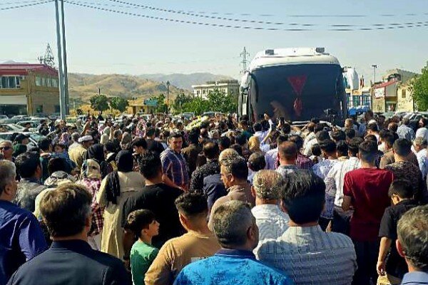 نخستین گروه از حجاج به استان کردستان بازگشتند