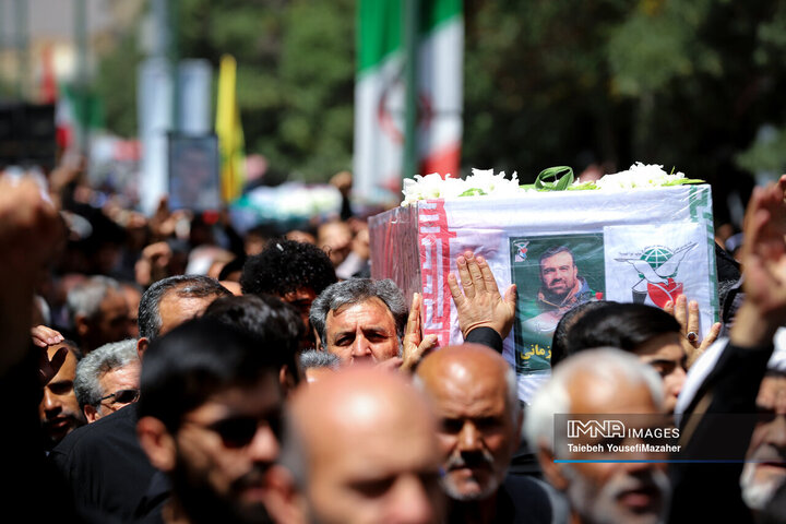 مراسم تشییع پیکر شهدای حملات رژیم صهیونیستی در همدان