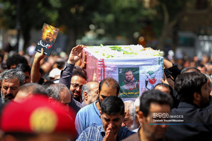 مراسم تشییع پیکر شهدای حملات رژیم صهیونیستی در همدان