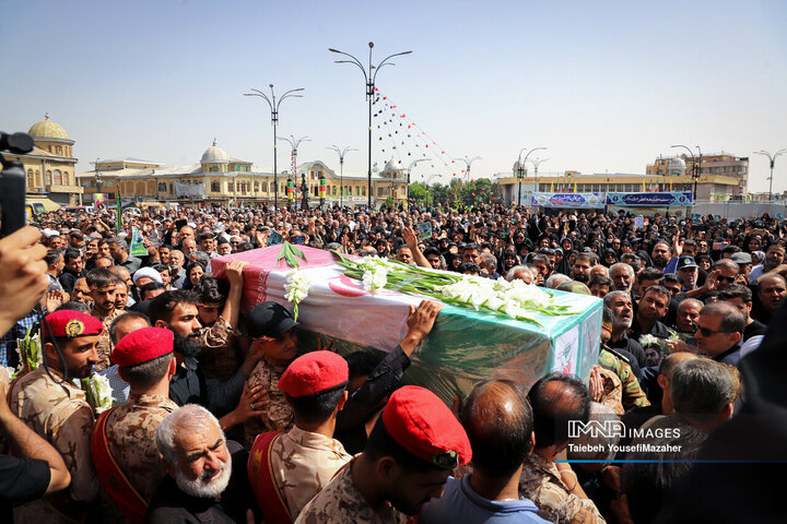 مراسم تشییع پیکر شهدای حملات رژیم صهیونیستی در همدان