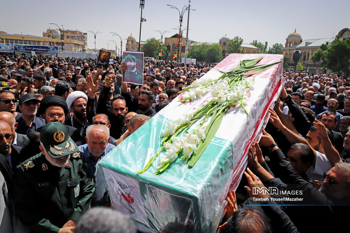 تشییع با شکوه دو شهید مقاومت در خمینی‌شهر + فیلم