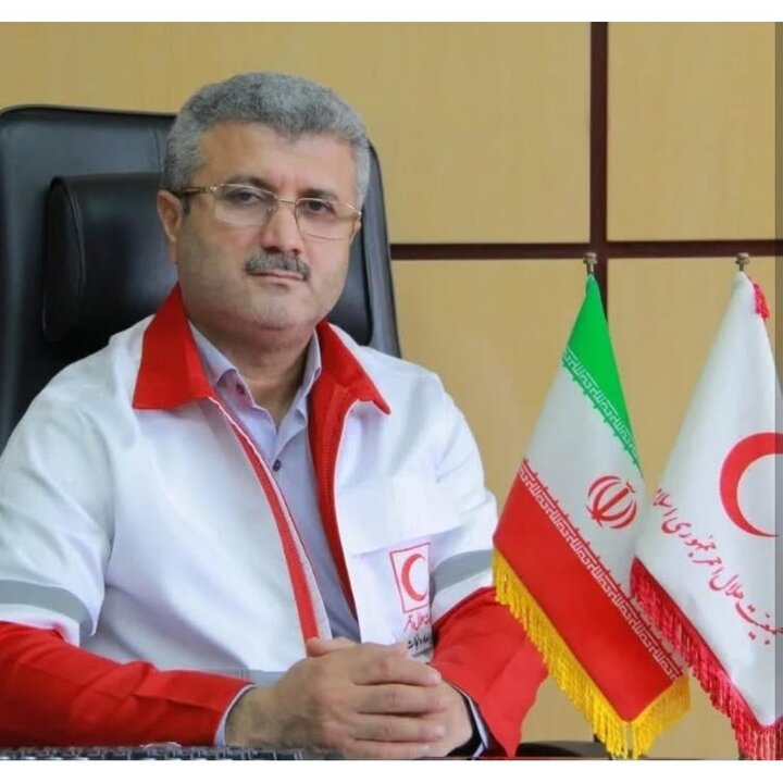 نجات ۴۶ نفر از خطر مرگ حتمی در دریای خزر به همت ناجیان هلال‌احمر