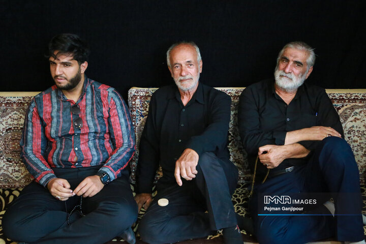 مراسم بزرگداشت 6 مداح شهید تجاوز رژیم منحوس صهیونیستی در اصفهان