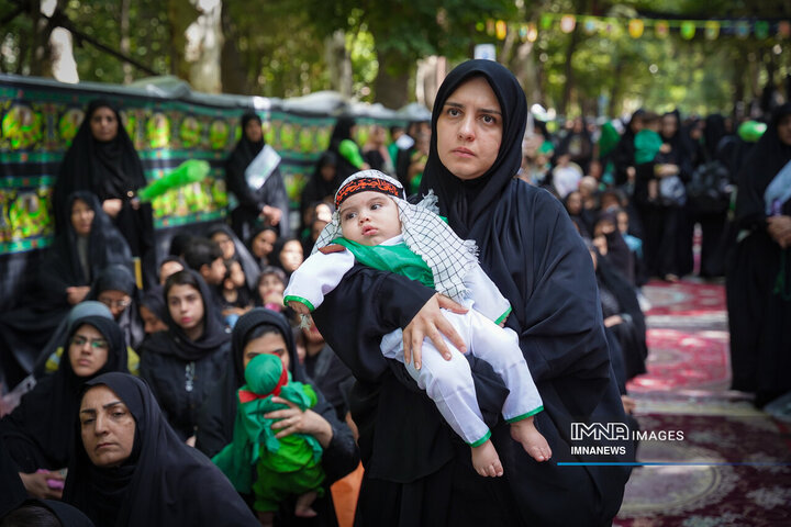 همایش شیرخوارگان حسینی در گذر فرهنگی چهارباغ